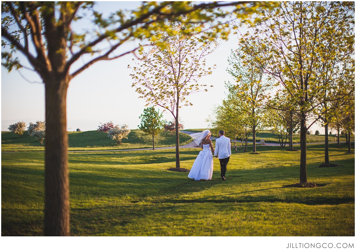 Jill Tiongco Photography | Naperville Wedding Photos | Bolingbrook Golf Club Wedding