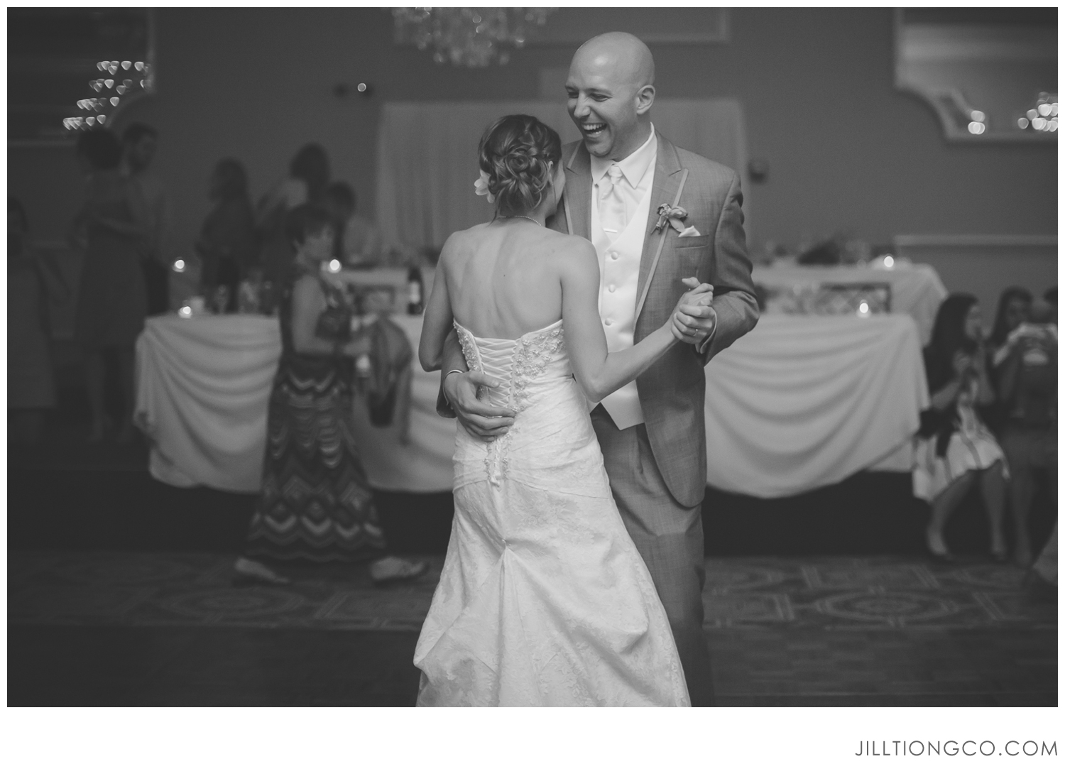 Jill Tiongco Photography | Lincoln Park Wedding | Drury Lane, Oakbrook Reception