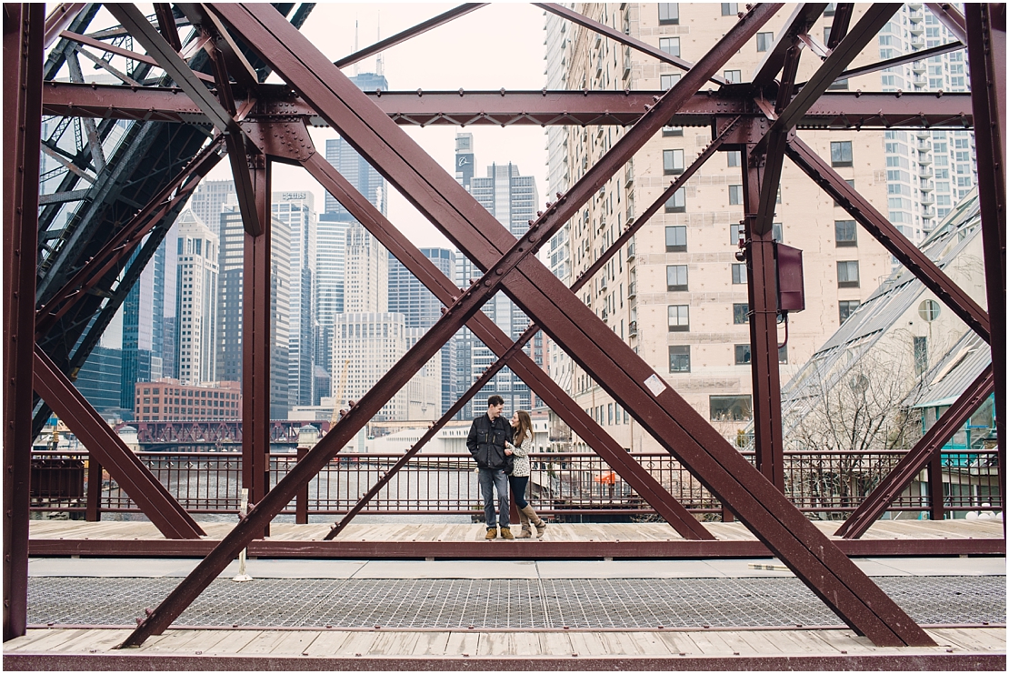 Kinzie Street Bridge Engagement Photos | Chicago Engagement Photos | Chicago Engagement Photos Location Ideas | Jill Tiongco Photography