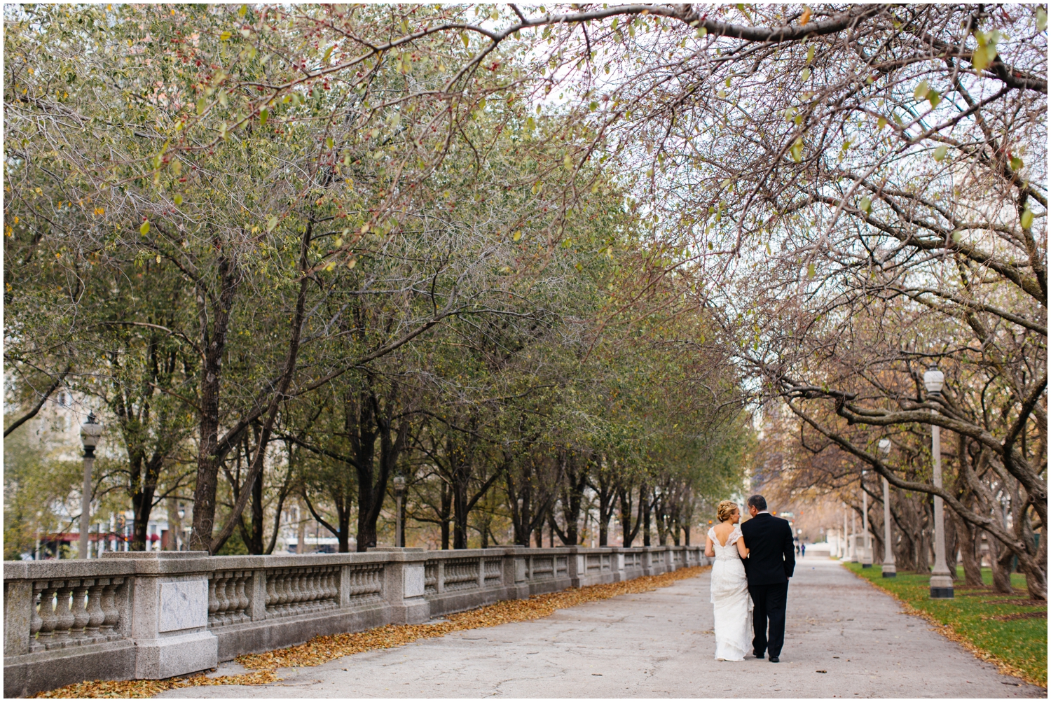 JillTiongcoPhotography-ChicagoWeddingPhotographer-BlackstoneHotelWedding_0016.jpg