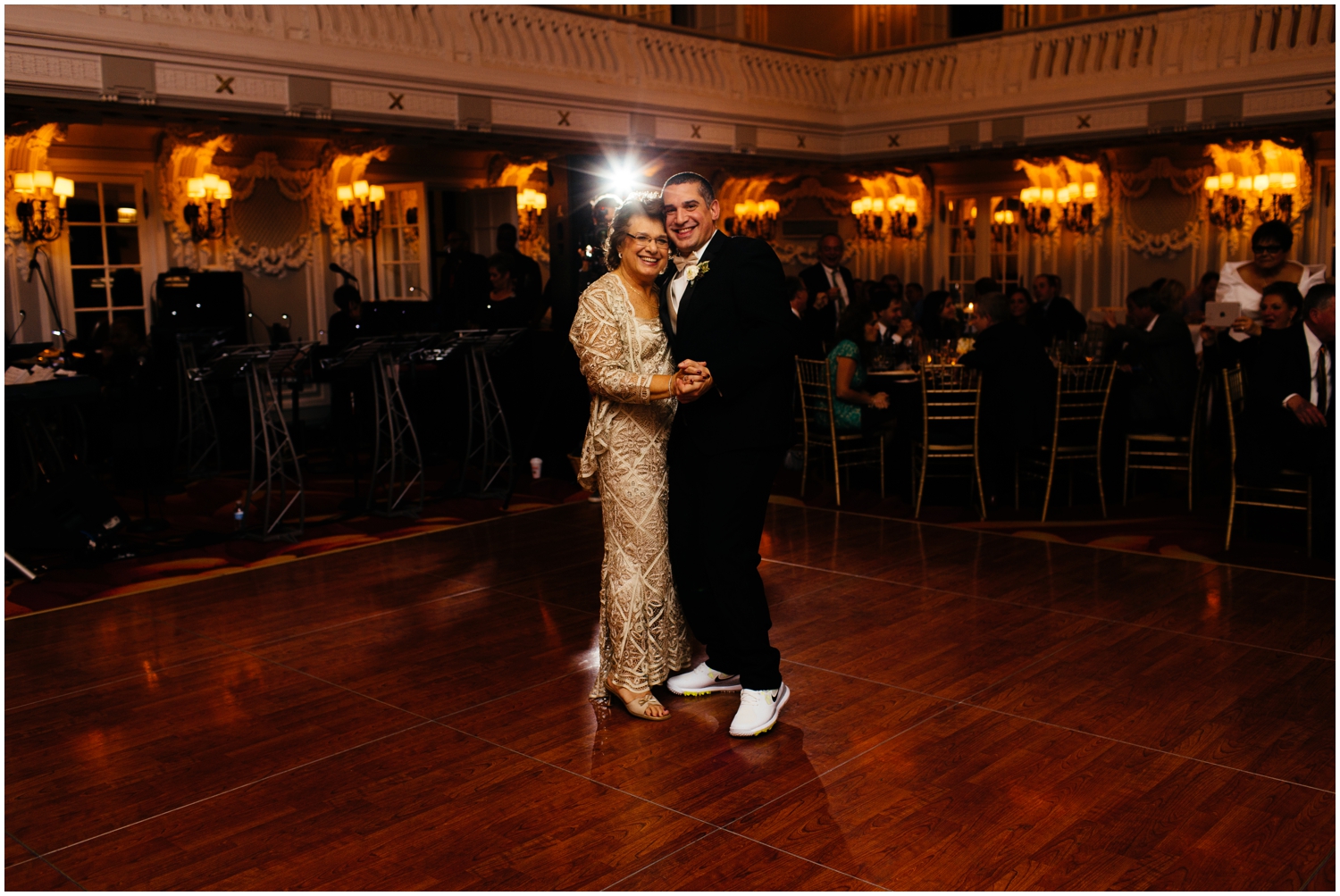 JillTiongcoPhotography-ChicagoWeddingPhotographer-BlackstoneHotelWedding_0038.jpg