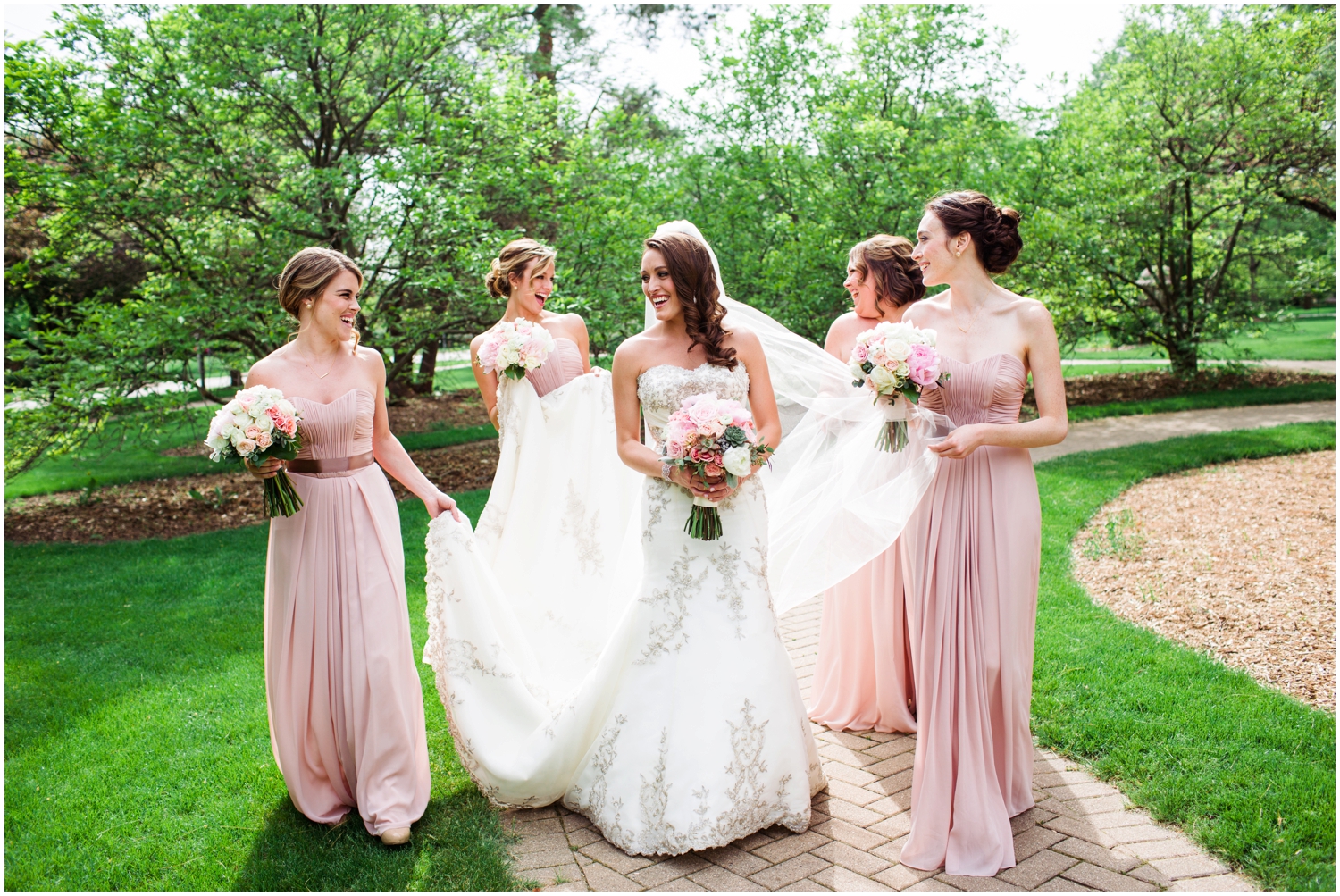 JillTiongcoPhotography-BridesmaidDressIdeas-ChicagoWeddingPhotographer_0011.jpg