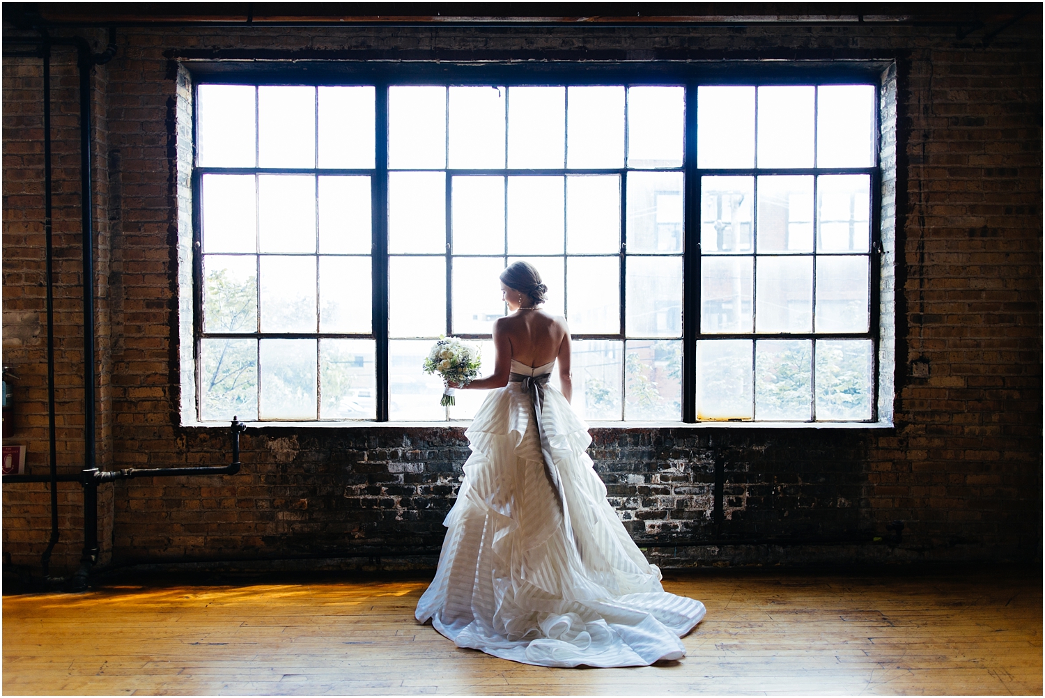 JillTiongcoPhotography-ChicagoWeddingPhotographer-SalvageOne_0007.jpg