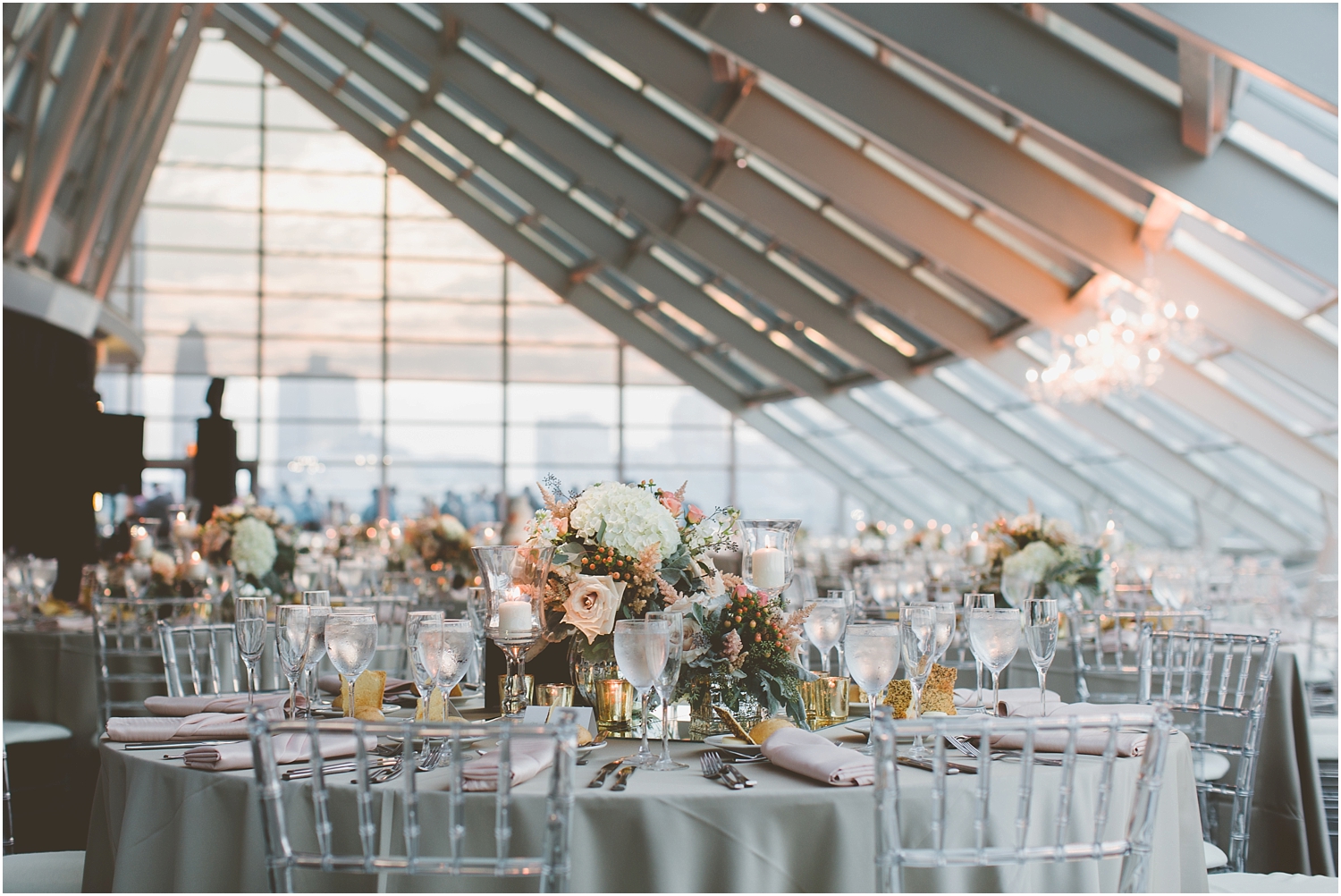 JillTiongcoPhotography-ChicagoWeddingPhotographer-AdlerPlanetarium_0053.jpg