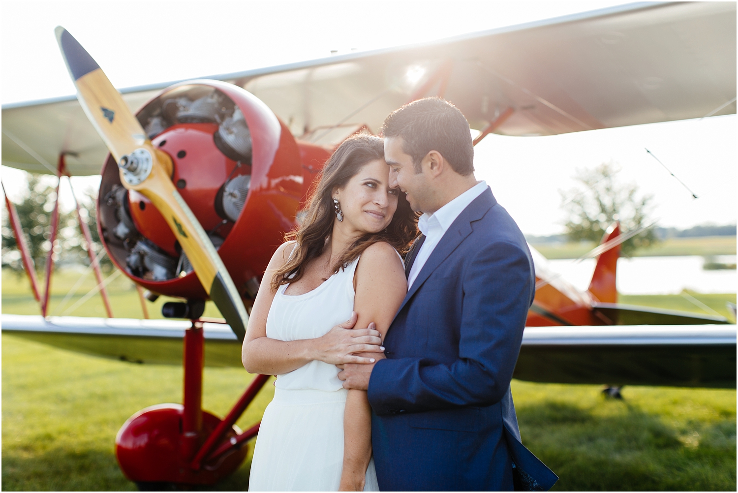 JillTiongcoPhotography-ChicagoEngagementPhotographer-VintageAirplanePhotoshoot_0006.jpg