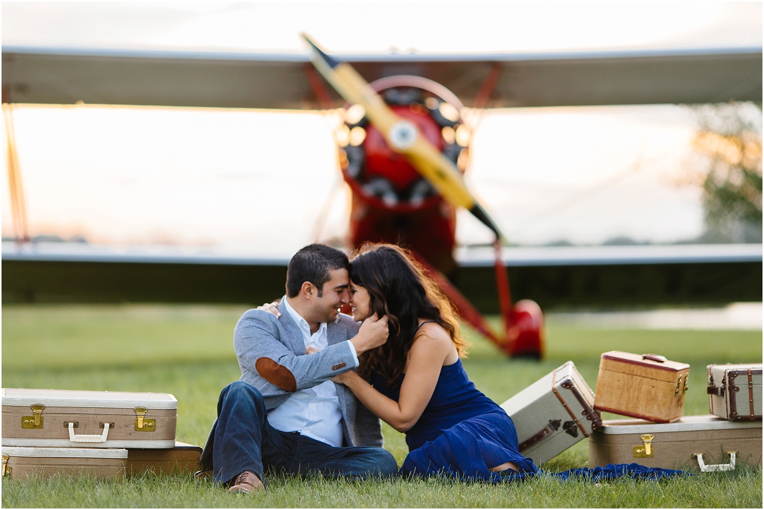 JillTiongcoPhotography-ChicagoEngagementPhotographer-VintageAirplanePhotoshoot_0016.jpg