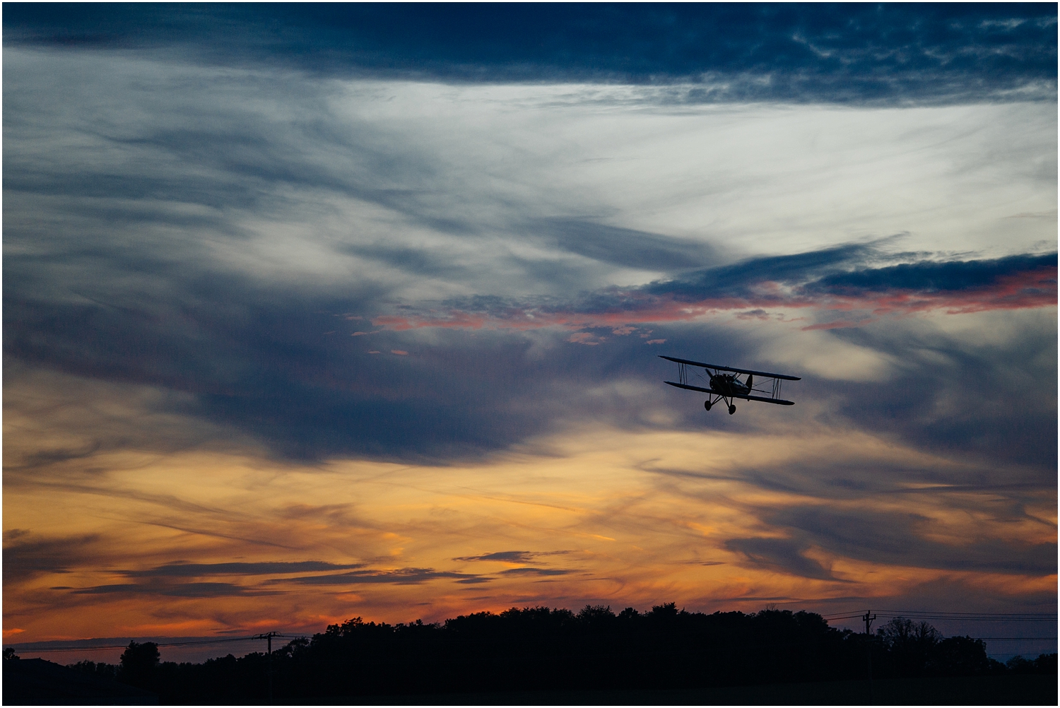 JillTiongcoPhotography-ChicagoEngagementPhotographer-VintageAirplanePhotoshoot_0024.jpg