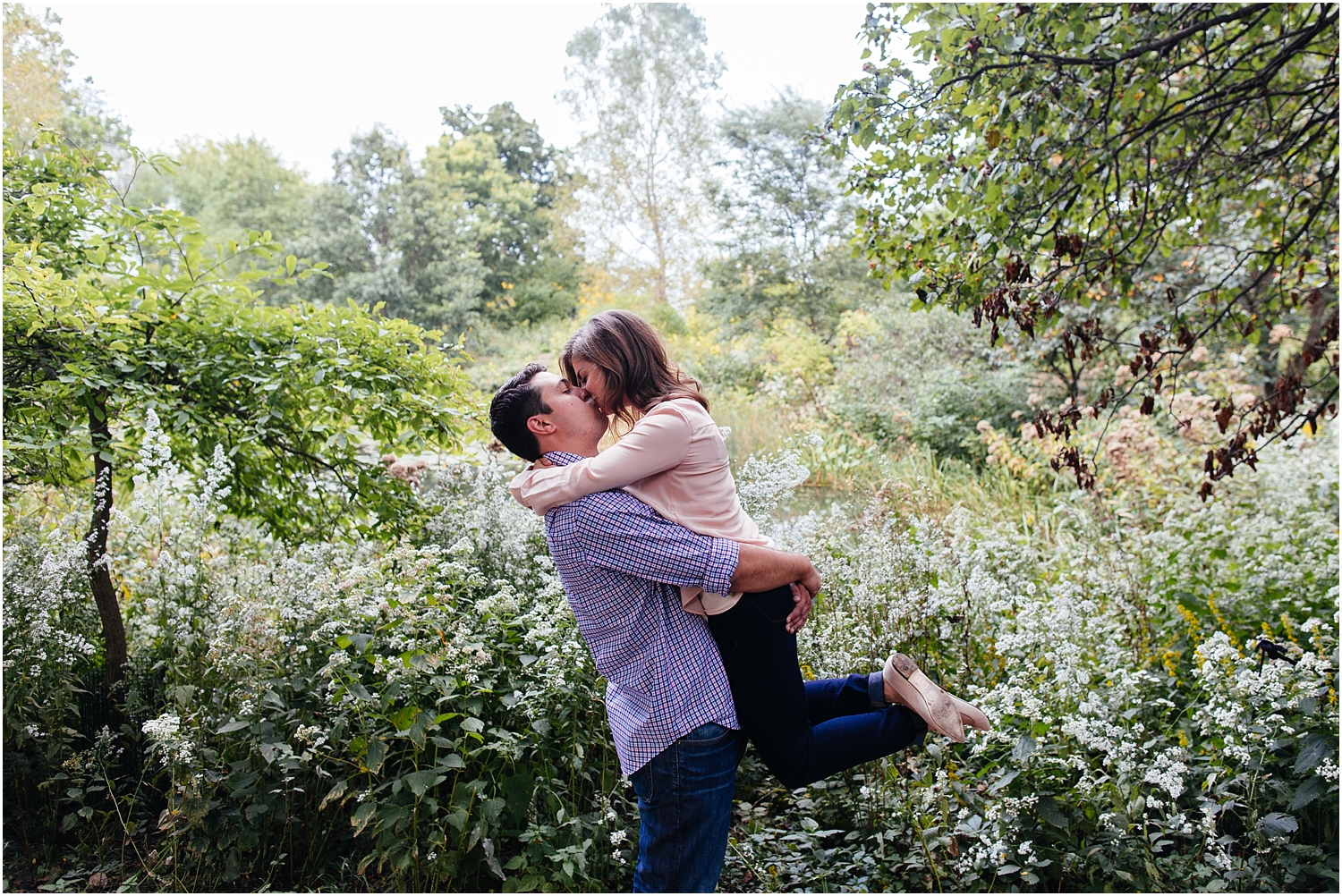 JillTiongcoPhotography-ChicagoEngagementPhotographer-VintageAirplanePhotoshoot_0008.jpg