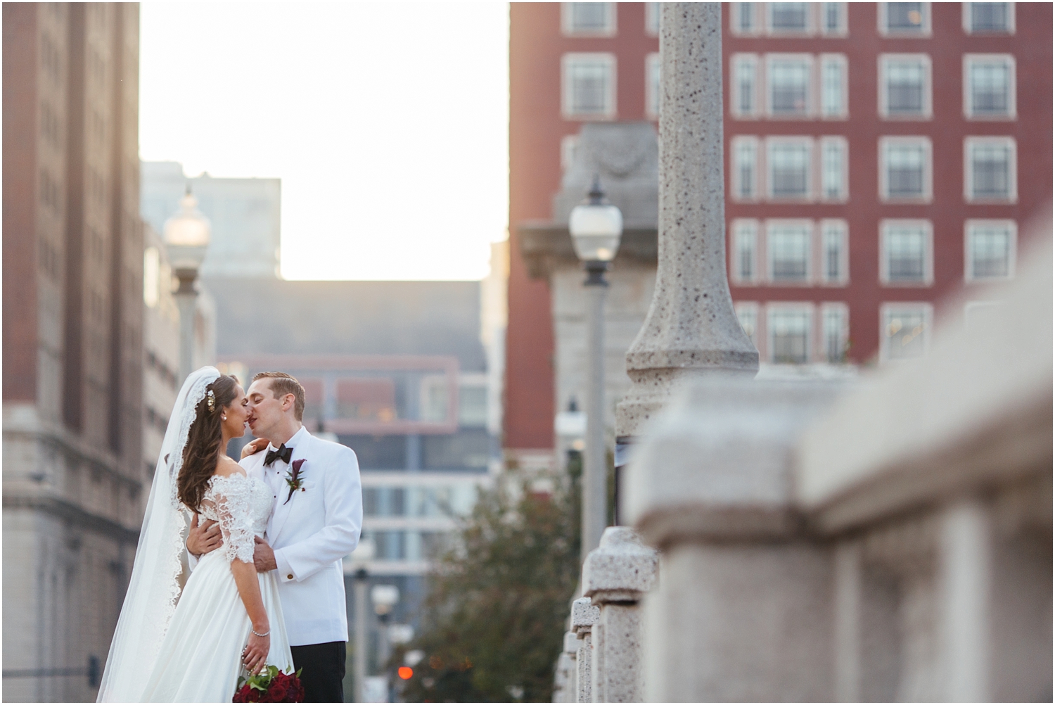 JillTiongcoPhotography-ChicagoWeddingPhotographer-BlackstoneHotel_0049.jpg