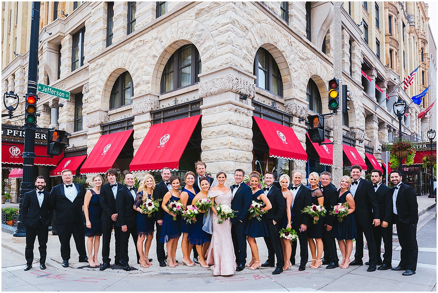 JillTiongcoPhotography-MilwaukeeWedding-PfisterHotel_0027.jpg