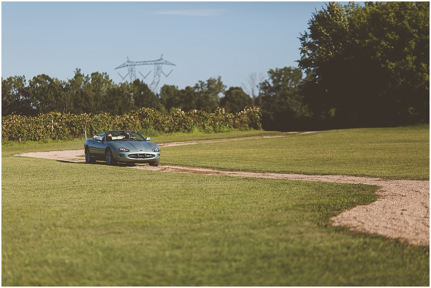 JillTiongcoPhotography-NewBuffaloWedding-WillowHarborVineyard_0040.jpg