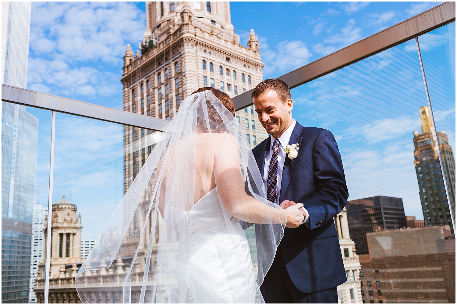 JillTiongcoPhotography-ChicagoWeddingPhotography-OvationChicago_0019.jpg