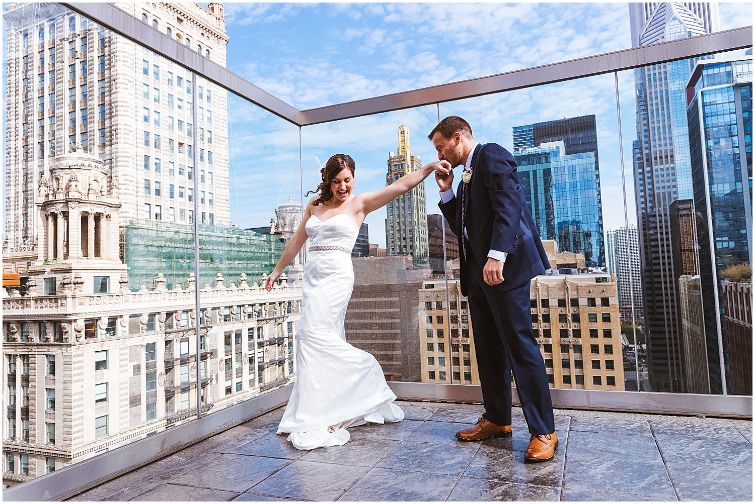 JillTiongcoPhotography-ChicagoWeddingPhotography-OvationChicago_0022.jpg