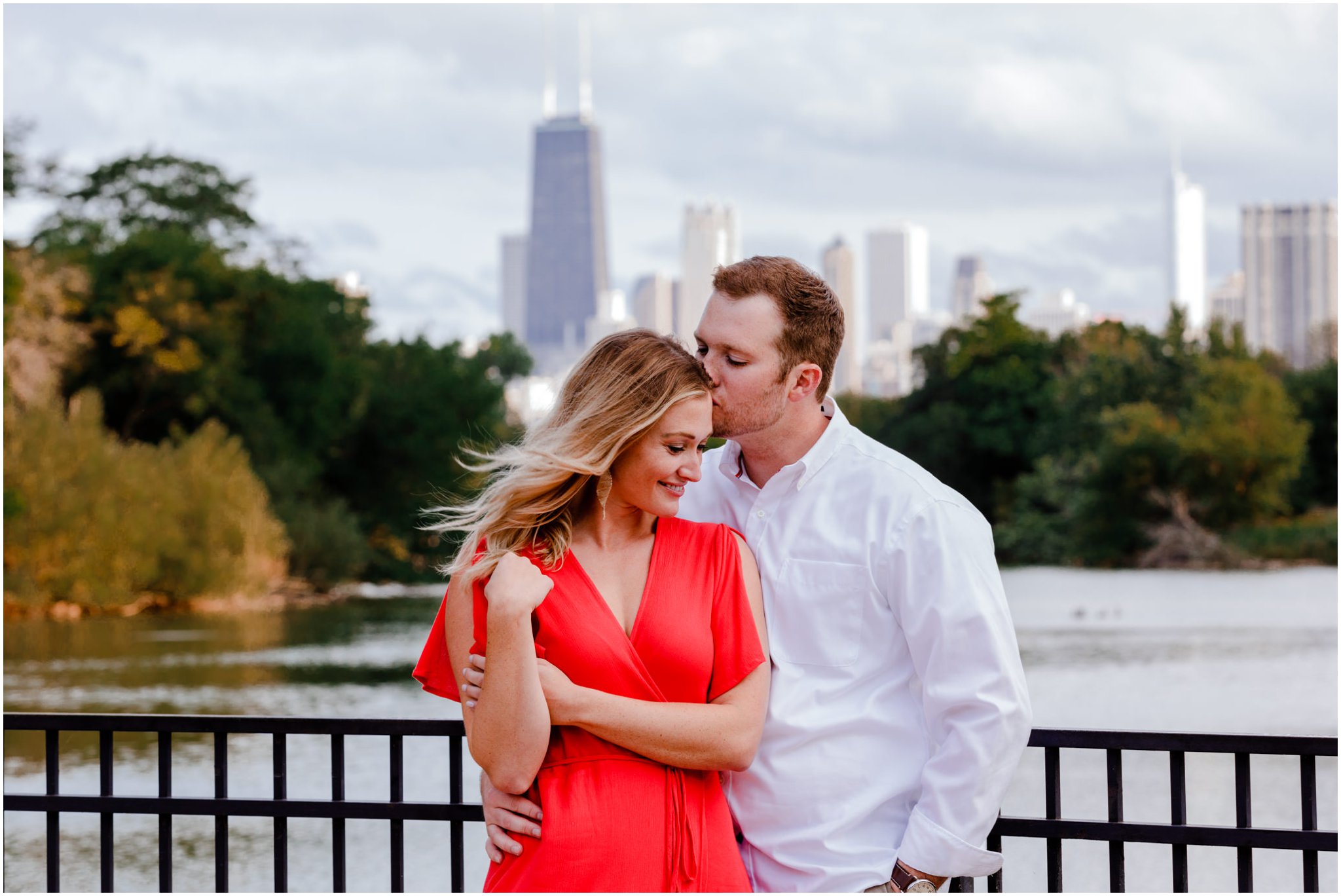 JillTiongcoPhotography-LincolnParkChicagoEngagementPhotos_0008.jpg