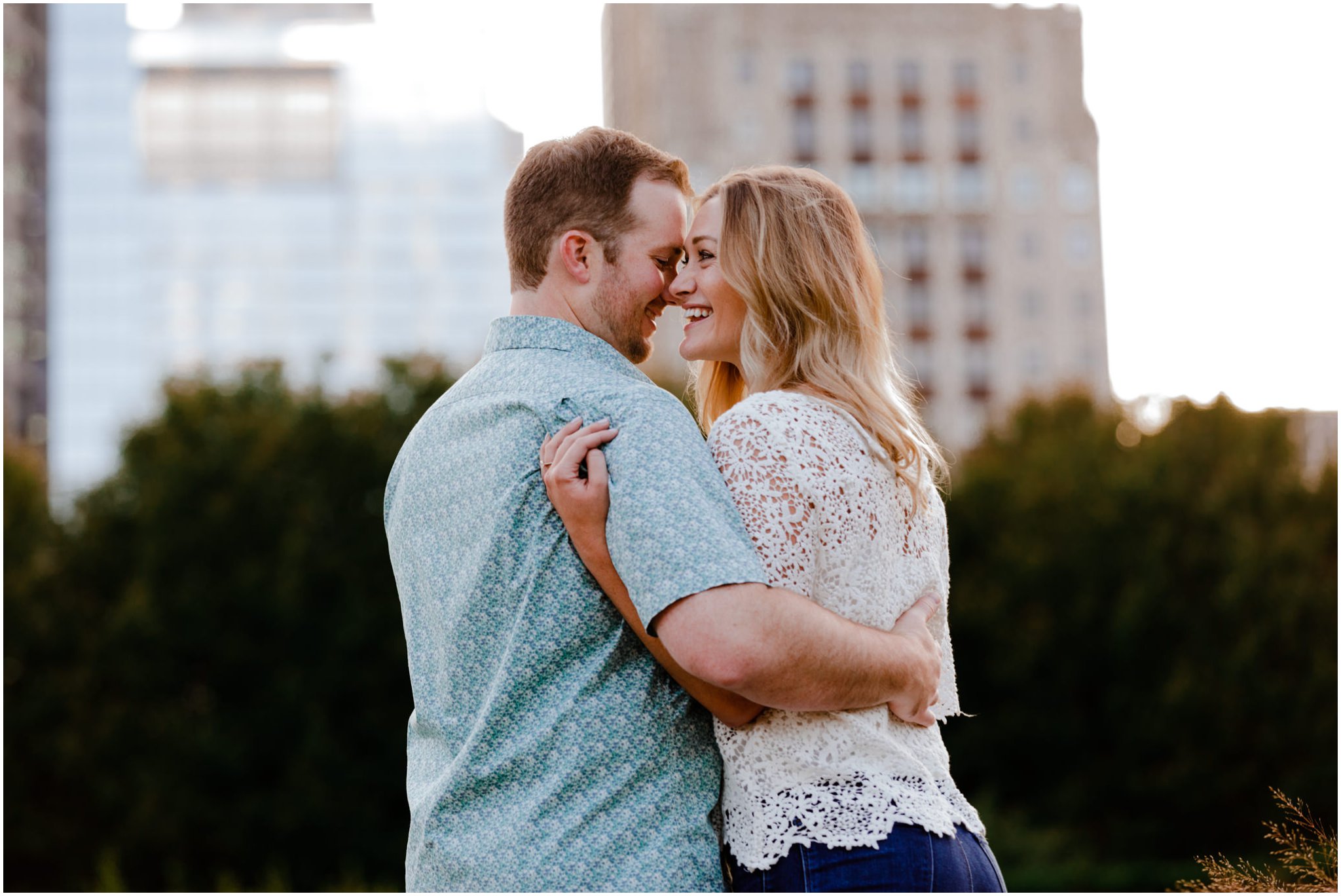 JillTiongcoPhotography-LincolnParkChicagoEngagementPhotos_0010.jpg