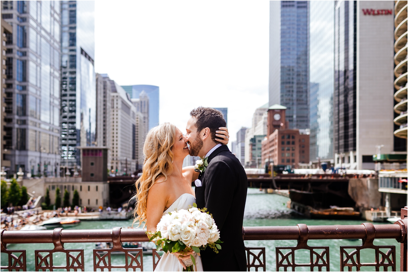 ChicagoWeddingPhotographer-BridalBouquetIdeas_0011.jpg