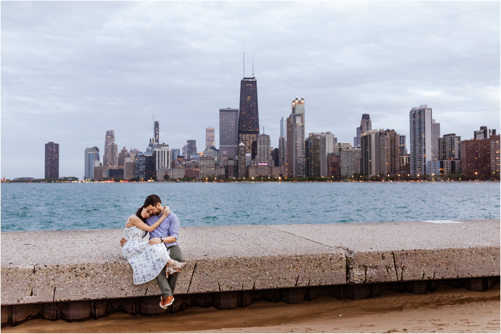 Chicago-Engagement-Photographer-JillTiongcoPhotography_0010.jpg