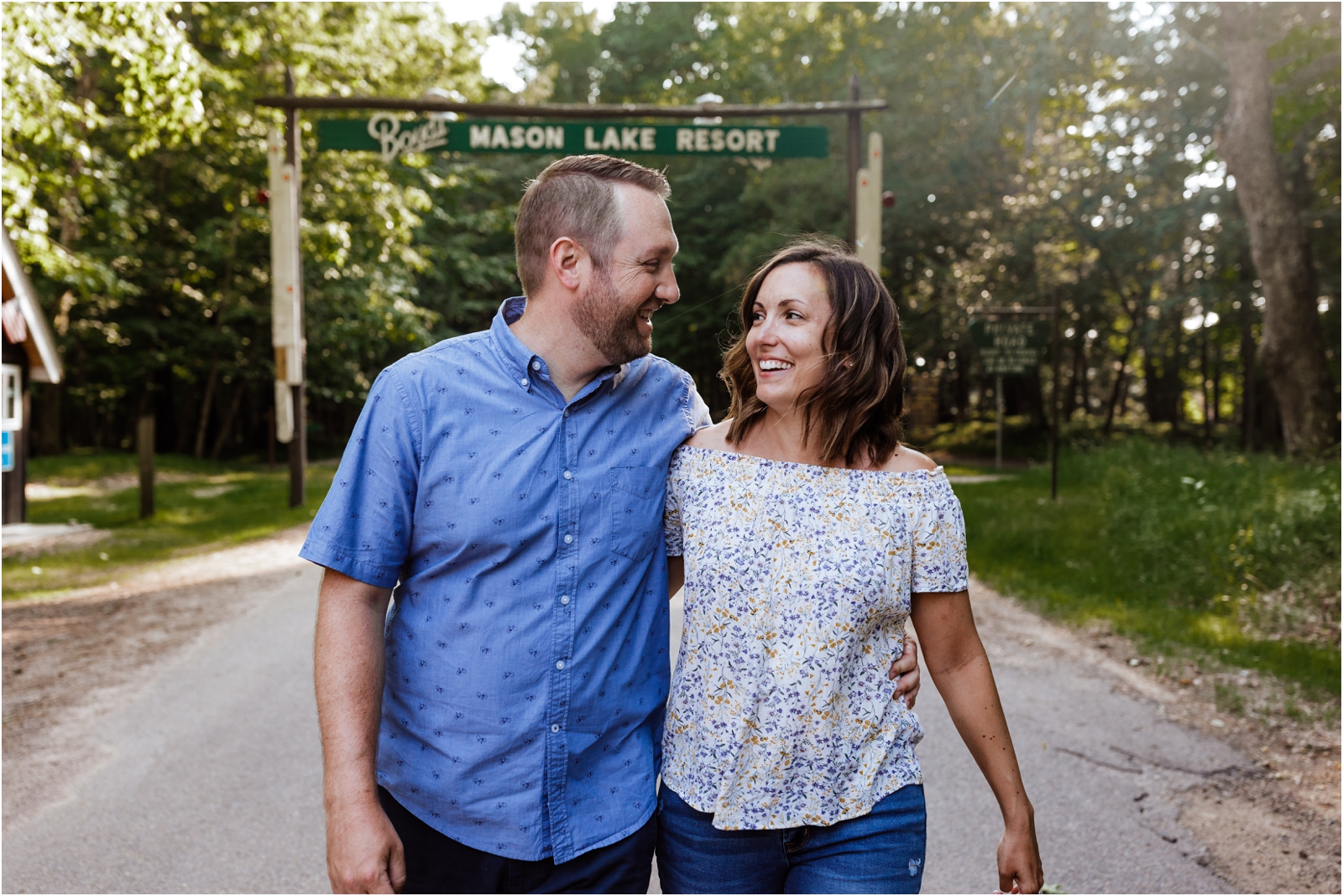 Northwoods-Engagement-Photos-JillTiongcoPhotography_0004.jpg