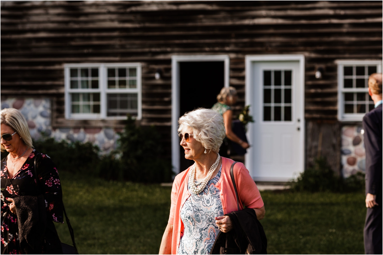 Chicago-Backyard-Wedding-JillTiongcoPhotography_0016.jpg