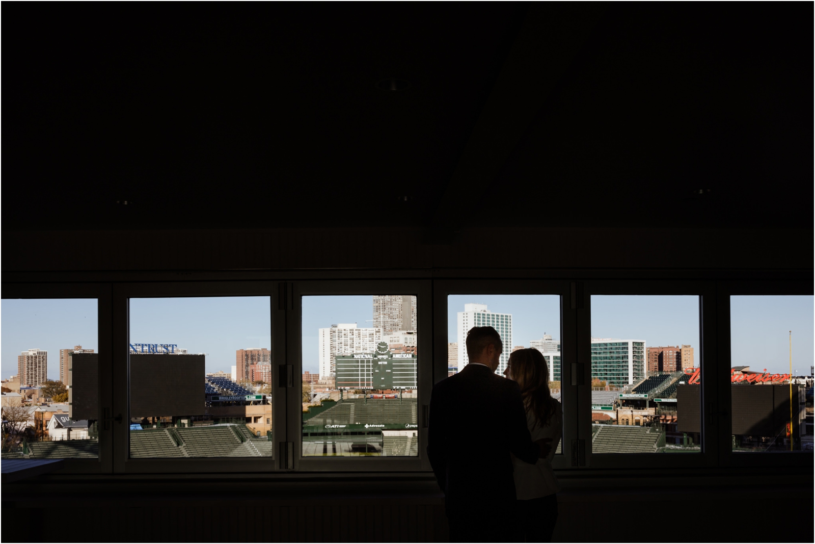 Wrigley-Field-Engagement-JillTiongcoPhotography_0006.jpg