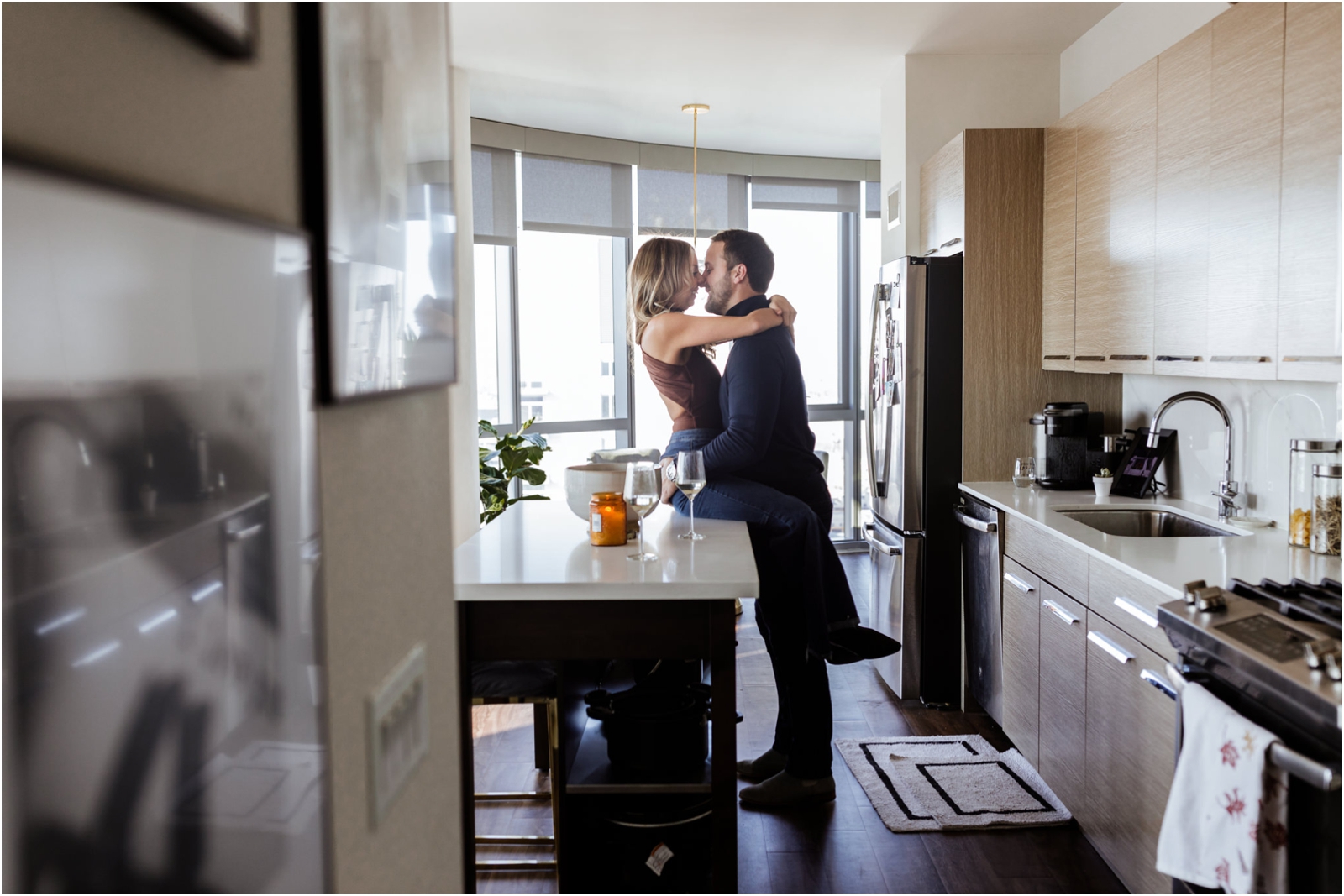 At-Home-Engagement-Session-Chicago_0001.jpg