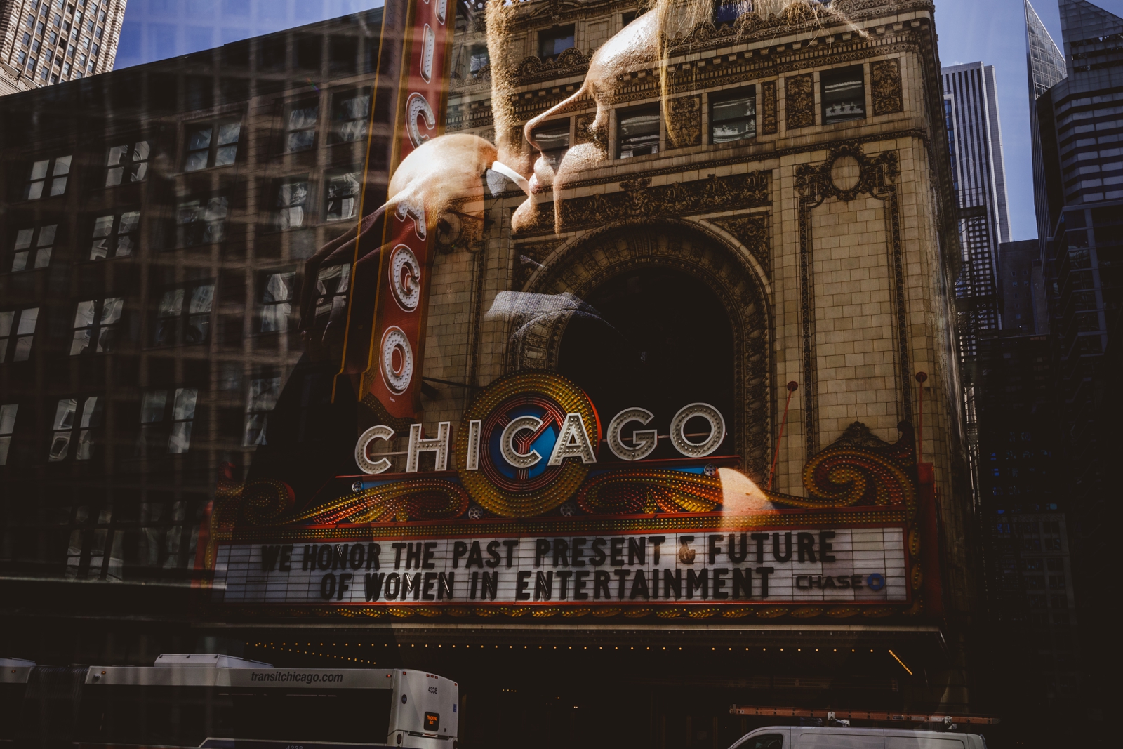 Chicago-Elopement-Photographer_0026.jpg
