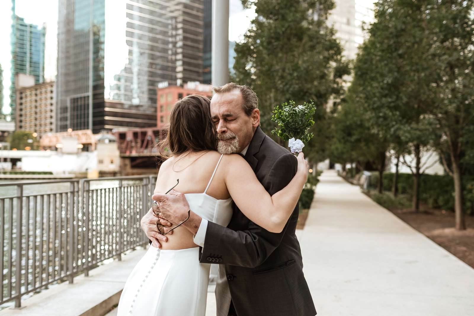 Chicago-Elopement-Photographer_0036.jpg