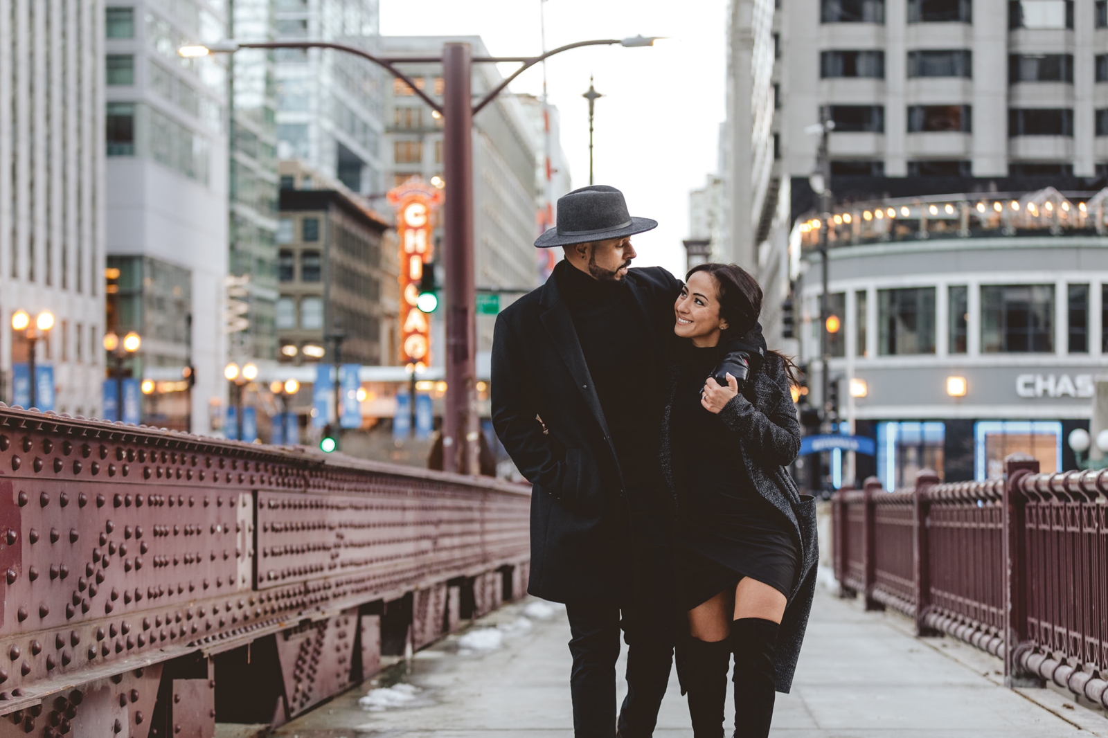 Chicago-Engagement-Photographer_0010.jpg