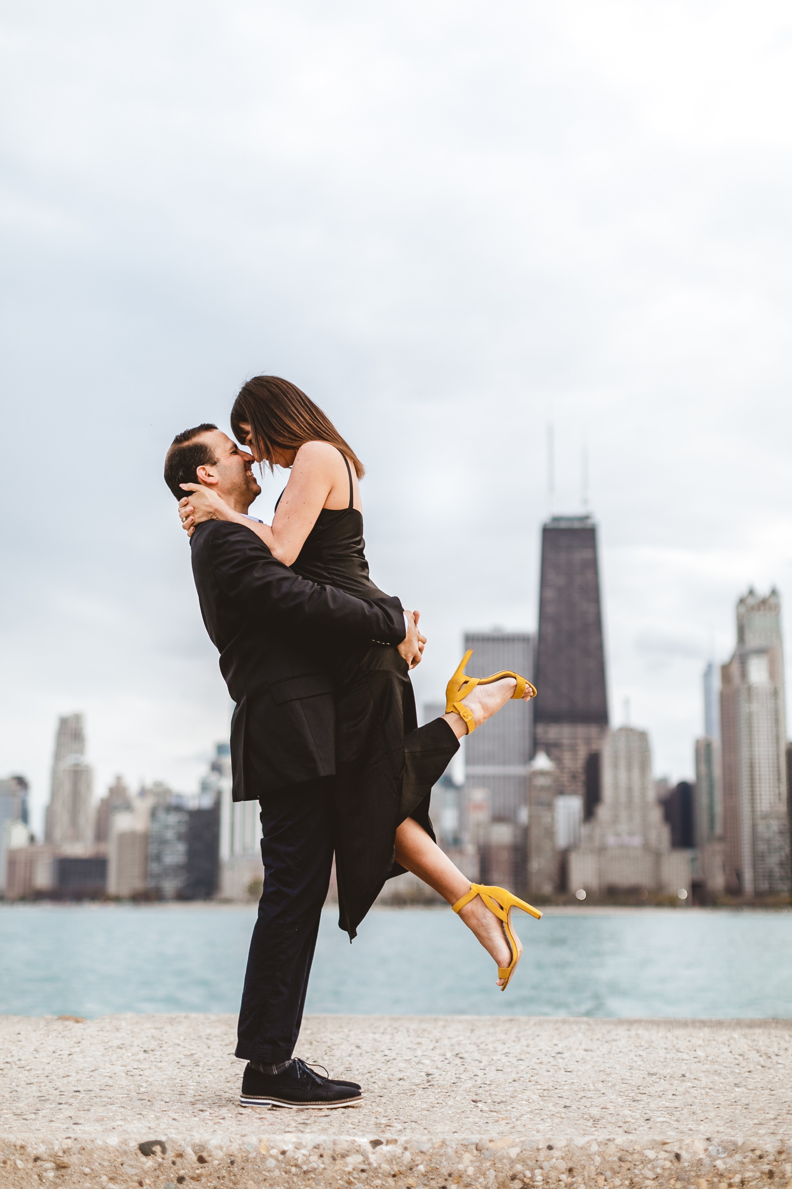 Chicago-Engagement-Photographer_0012.jpg