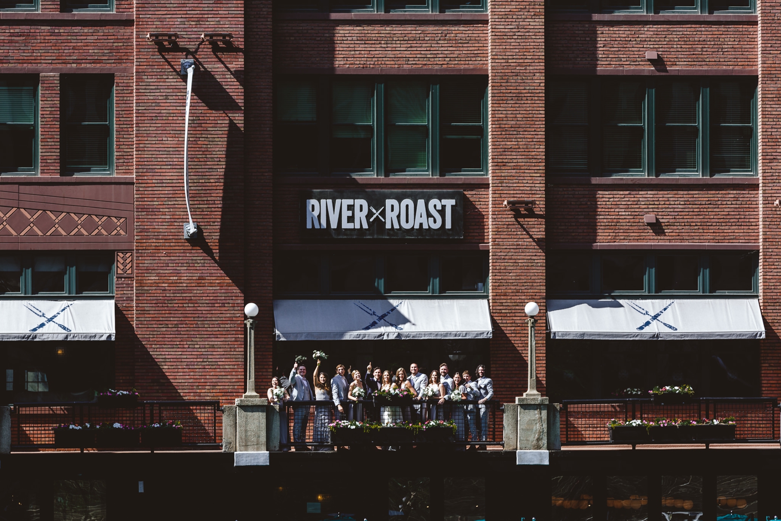 Chicago-Wedding-Photographer-RiverRoast_0005.jpg