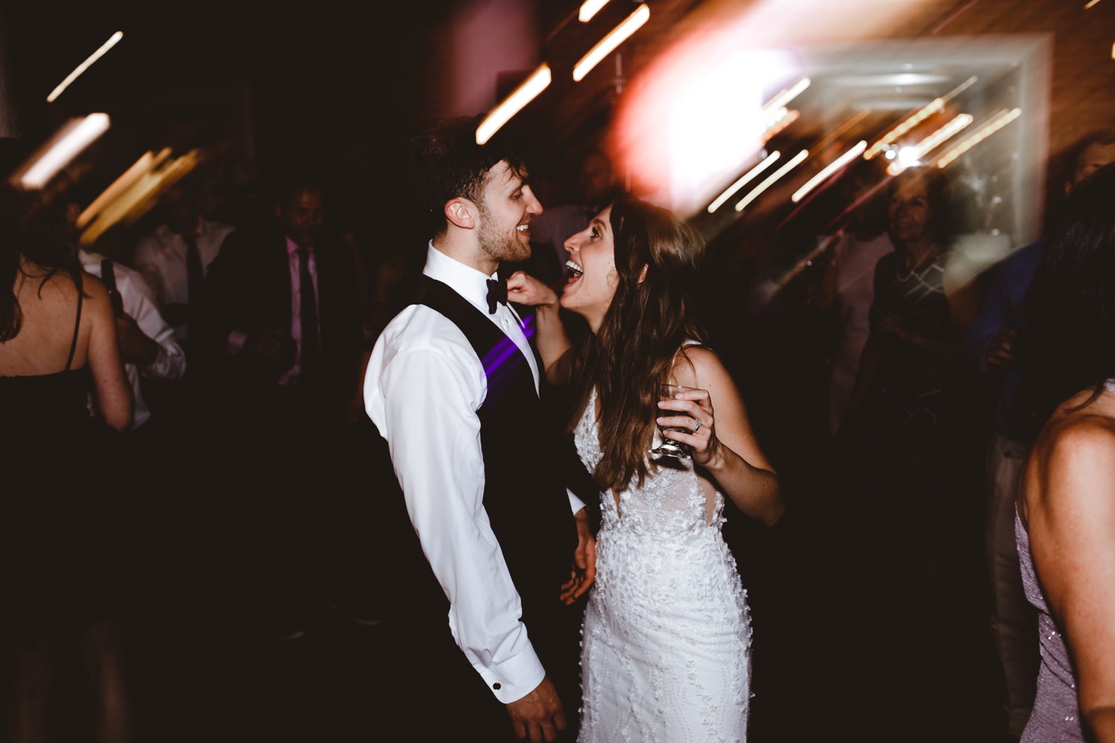 Chicago-Wedding-Photographer-RiverRoast_0012.jpg