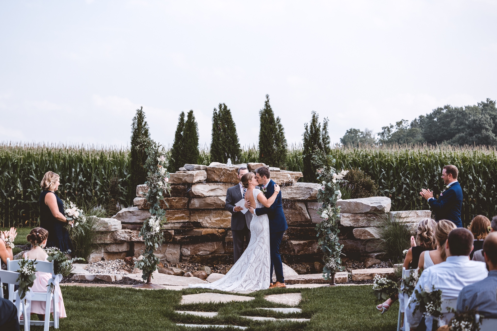 Michigan-Barn-Wedding-Photographer_0009.jpg