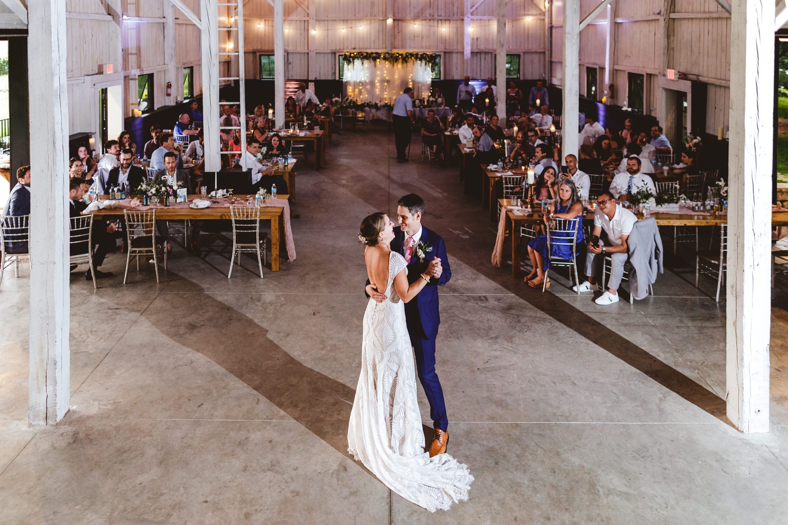 Michigan-Barn-Wedding-Photographer_0012.jpg