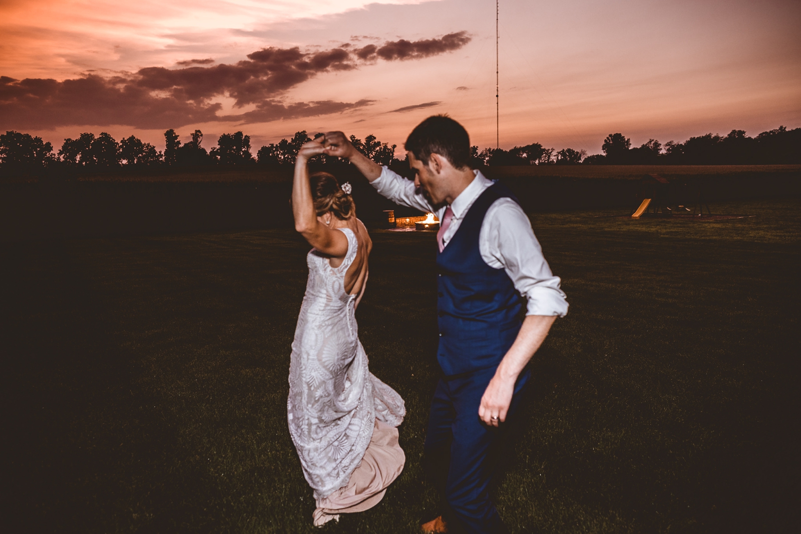 Michigan-Barn-Wedding-Photographer_0014.jpg