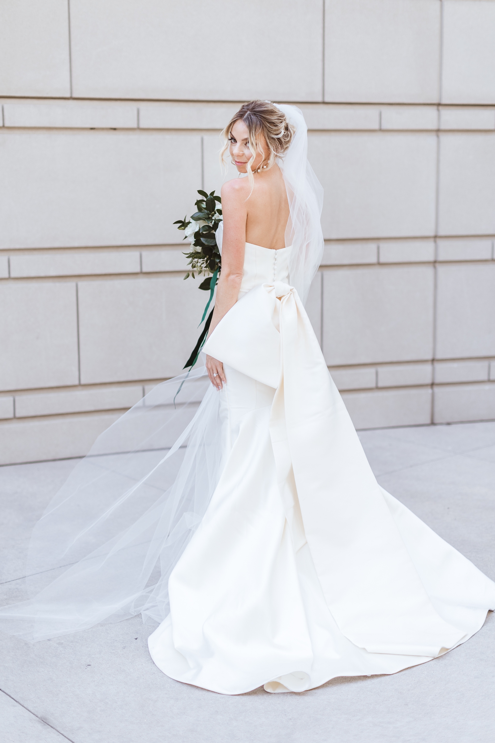 Morgan-Manufacturing-Chicago-Wedding_0014.jpg